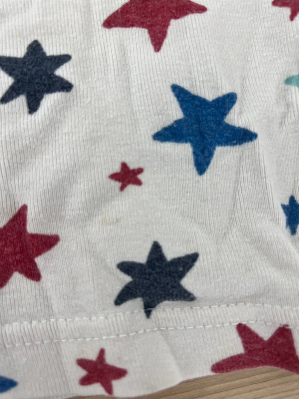Hanna Andersson White Pajama Set with Blue, Red & Teal Stars